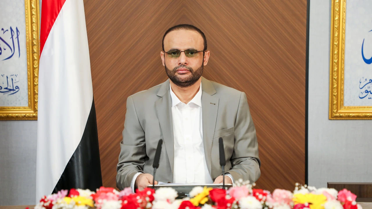 الرئيس المشاط للنظام السعودي:  خياراتنا ستتصاعد وتأخذ أشكالاً أشدَّ إيلاماً، ولن نتراجع عن حقوقنا حتى لو قدمنا أرواحنا