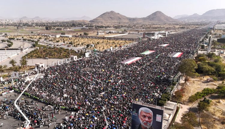 حشود مليونية بأمانة العاصمة تحذر من أي عدوان أو تهجير للشعب الفلسطيني1